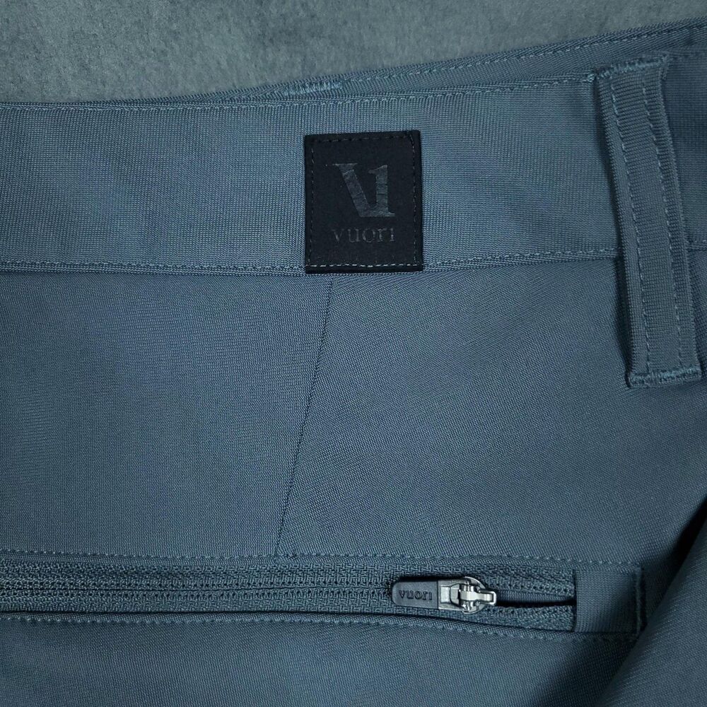 Vuori Men's Gray Meta Cargo Pants Performance Jogger Size 34x30 - Picture 16 of 16